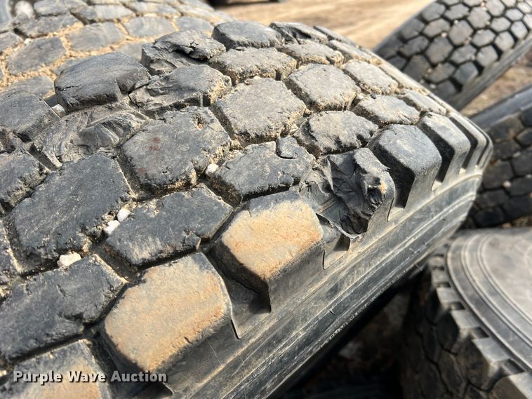 image for item MM9061 (8) tires and wheels