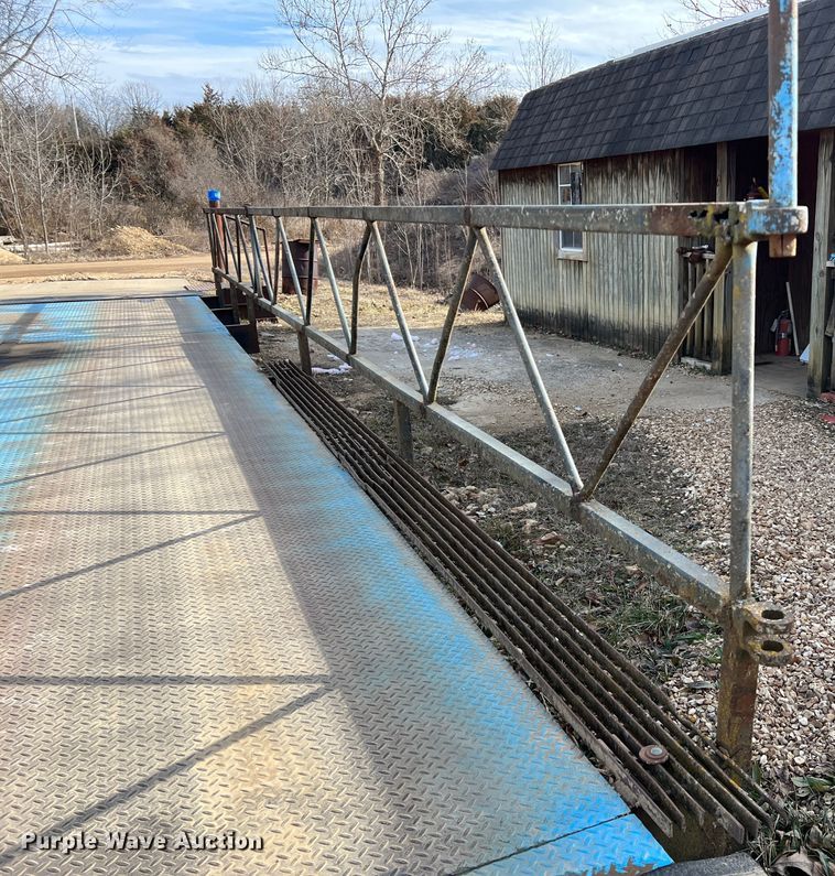 image for item MM9063 Avery Weigh-tronix BMS3510-70T  truck scale