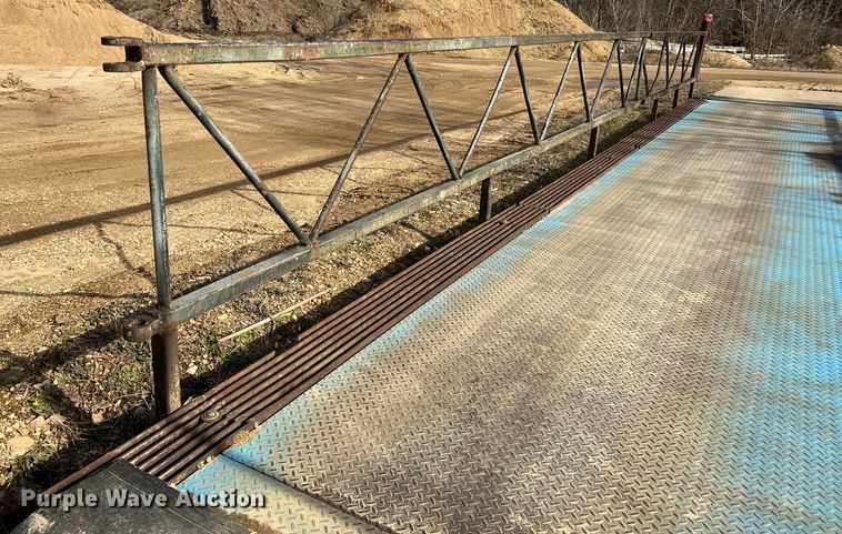 image for item MM9063 Avery Weigh-tronix BMS3510-70T  truck scale