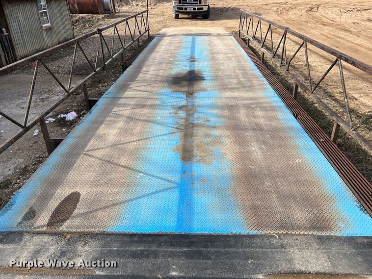 image for item MM9063 Avery Weigh-tronix BMS3510-70T  truck scale