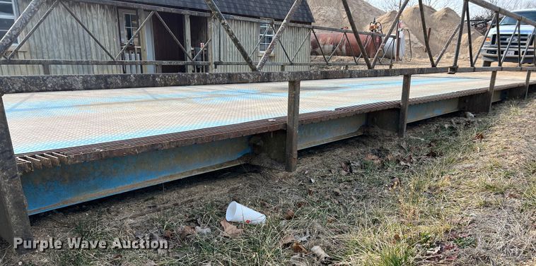 image for item MM9063 Avery Weigh-tronix BMS3510-70T  truck scale