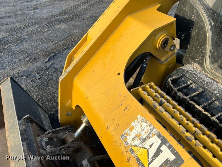 image for item MM9064 2019 Caterpillar 289D  tracked skid steer loader