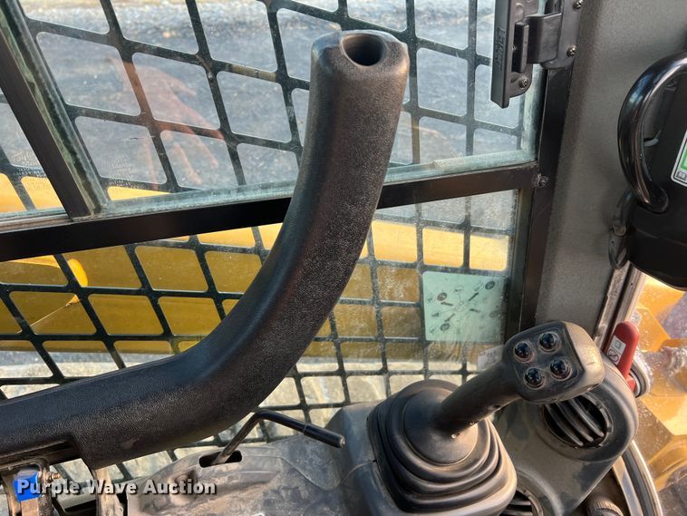 image for item MM9064 2019 Caterpillar 289D  tracked skid steer loader