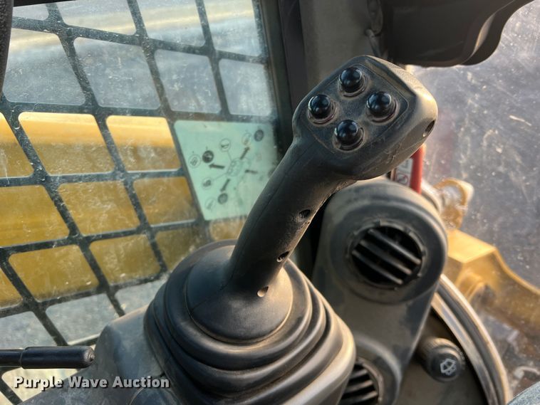 image for item MM9064 2019 Caterpillar 289D  tracked skid steer loader