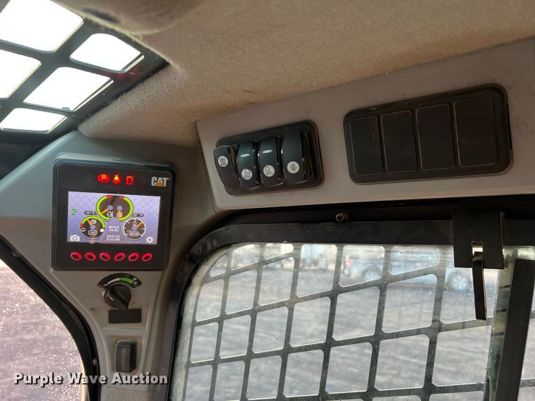 image for item MM9064 2019 Caterpillar 289D  tracked skid steer loader