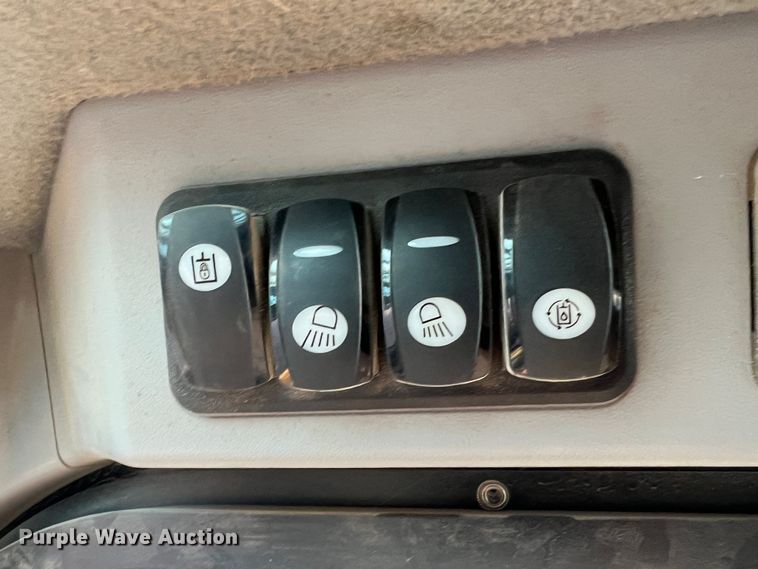 image for item MM9064 2019 Caterpillar 289D  tracked skid steer loader