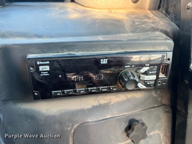 image for item MM9064 2019 Caterpillar 289D  tracked skid steer loader