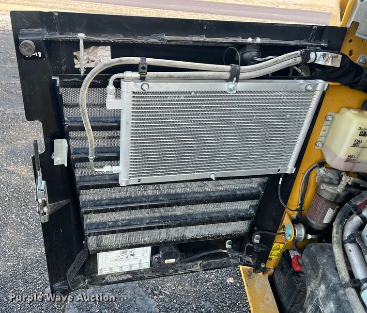 image for item MM9064 2019 Caterpillar 289D  tracked skid steer loader