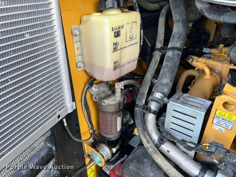 image for item MM9064 2019 Caterpillar 289D  tracked skid steer loader