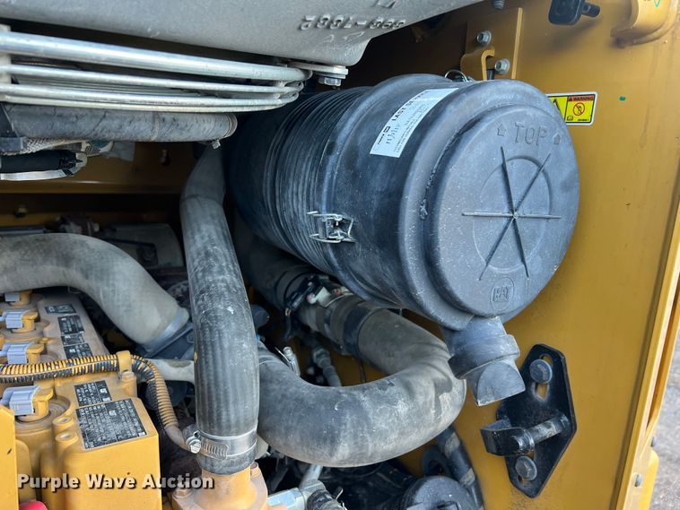 image for item MM9064 2019 Caterpillar 289D  tracked skid steer loader