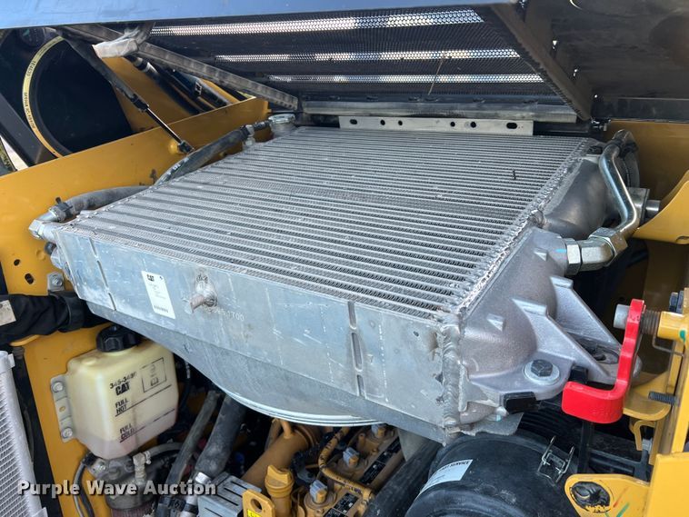 image for item MM9064 2019 Caterpillar 289D  tracked skid steer loader