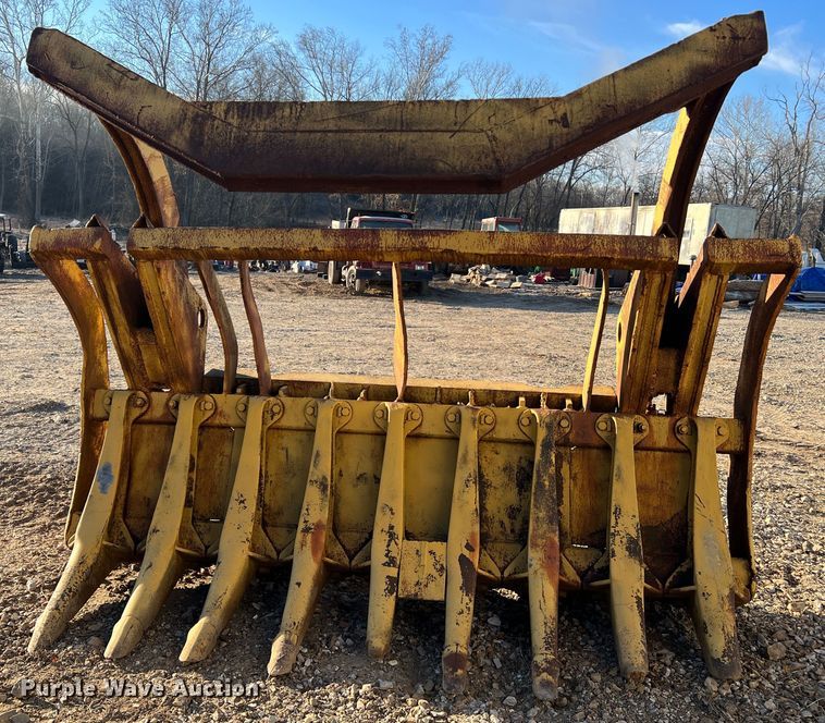 image for item MM9065 Fleco  dozer brush grapple