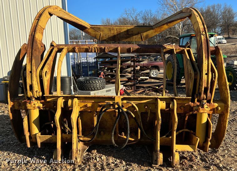 image for item MM9065 Fleco  dozer brush grapple