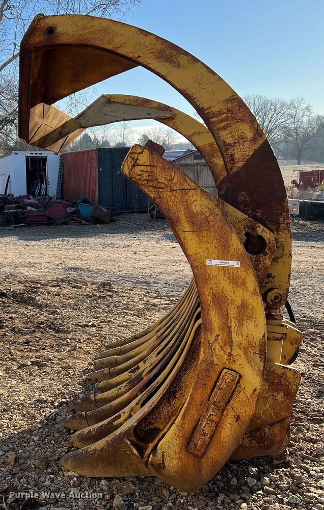 image for item MM9065 Fleco  dozer brush grapple