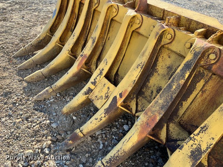 image for item MM9065 Fleco  dozer brush grapple