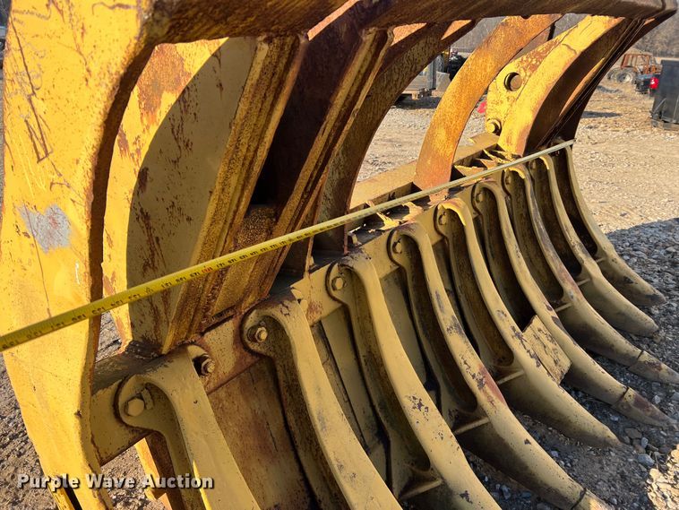 image for item MM9065 Fleco  dozer brush grapple