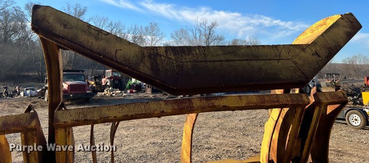 image for item MM9065 Fleco  dozer brush grapple