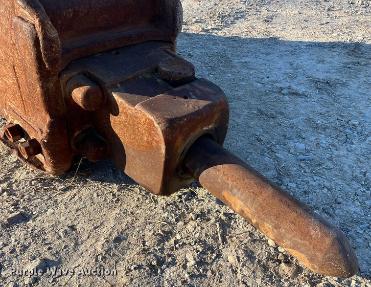 image for item MM9066 Breaker