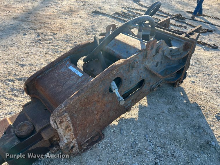 image for item MM9066 Breaker