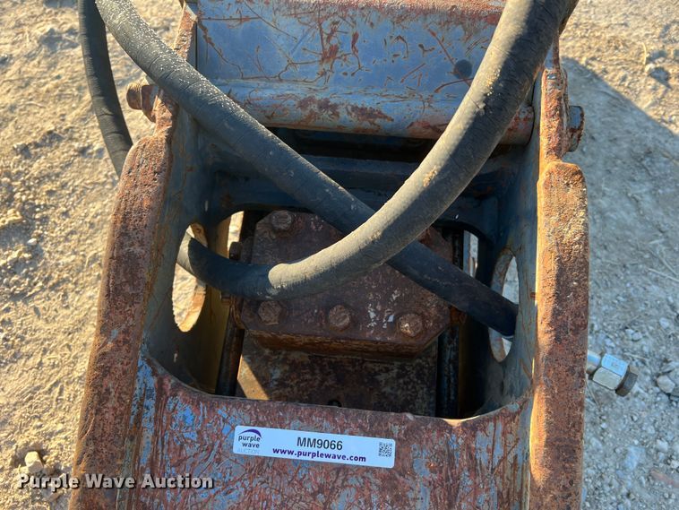 image for item MM9066 Breaker