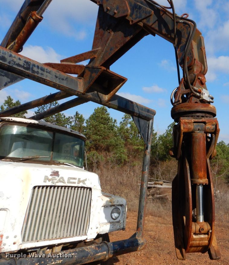 image for item MM9631 Prentice 325  log loader