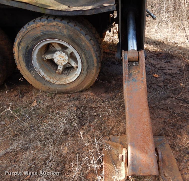 image for item MM9631 Prentice 325  log loader