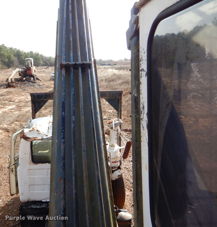 image for item MM9631 Prentice 325  log loader