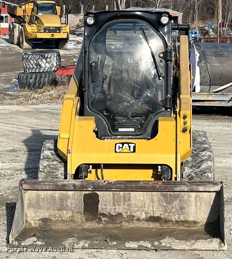 image for item MW9462 2015 Caterpillar 262D  skid steer loader