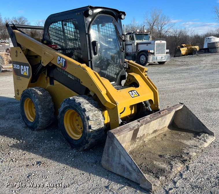 image for item MW9462 2015 Caterpillar 262D  skid steer loader