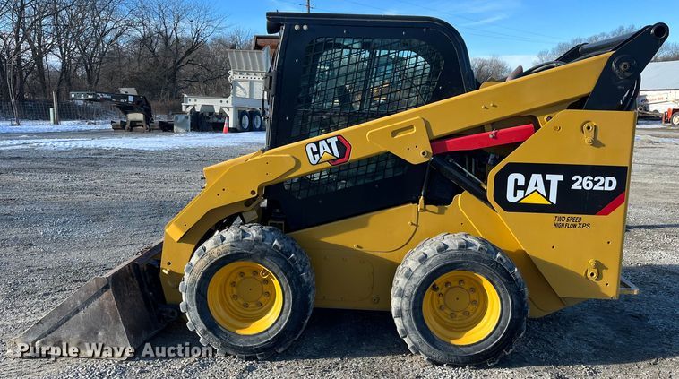 image for item MW9462 2015 Caterpillar 262D  skid steer loader
