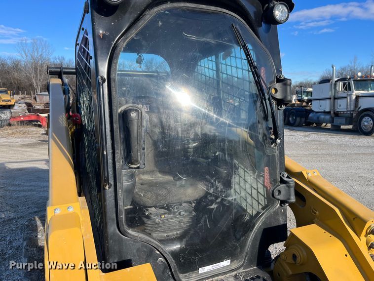 image for item MW9462 2015 Caterpillar 262D  skid steer loader