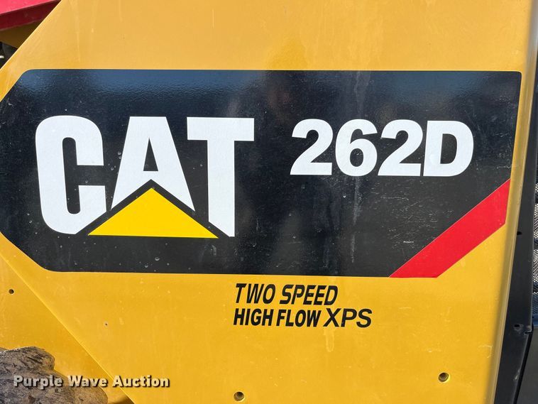 image for item MW9462 2015 Caterpillar 262D  skid steer loader