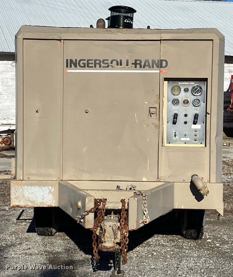 image for item MW9463 Ingersoll Rand 825  air compressor