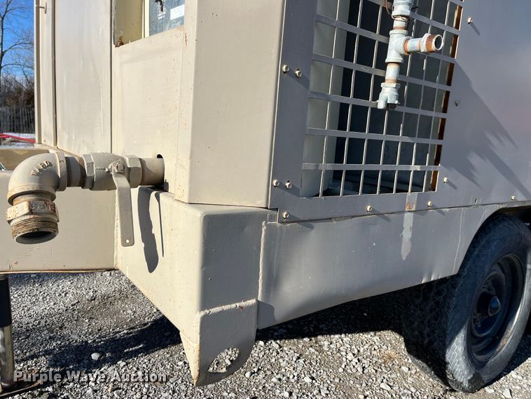 image for item MW9463 Ingersoll Rand 825  air compressor