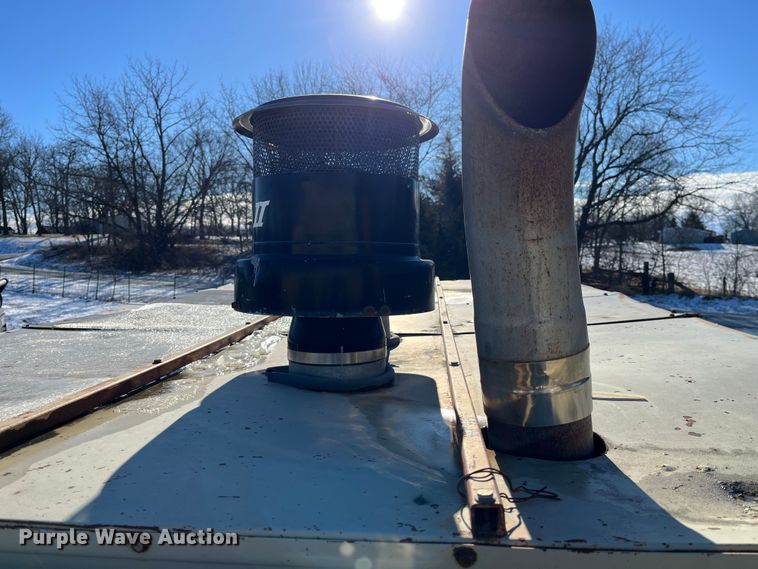 image for item MW9463 Ingersoll Rand 825  air compressor