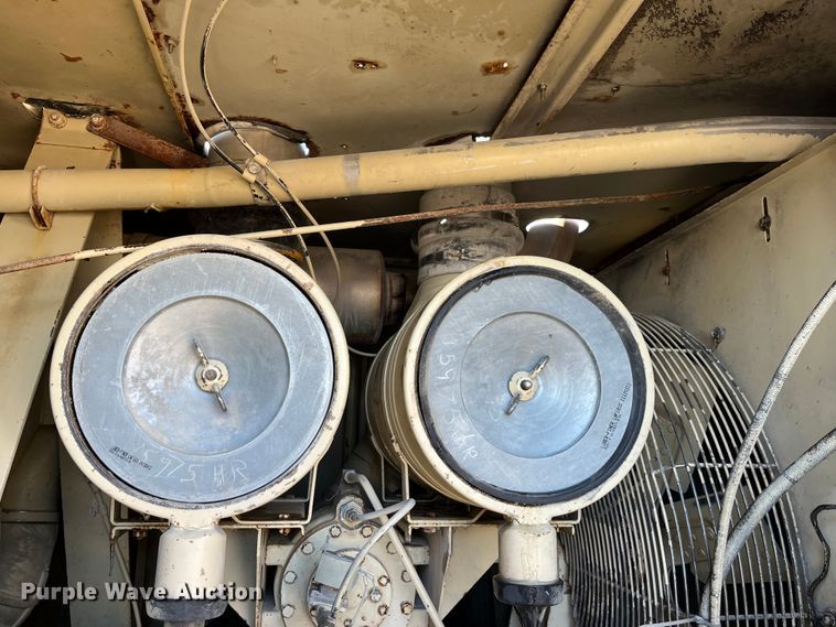 image for item MW9463 Ingersoll Rand 825  air compressor