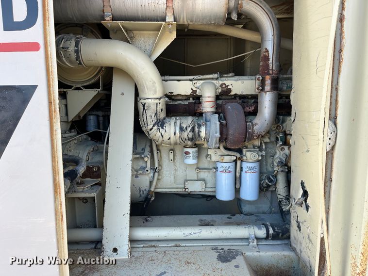 image for item MW9463 Ingersoll Rand 825  air compressor