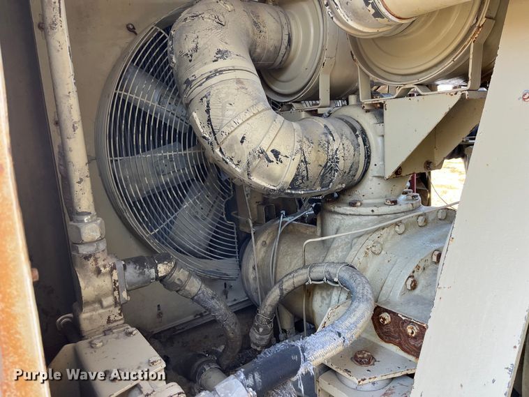 image for item MW9463 Ingersoll Rand 825  air compressor