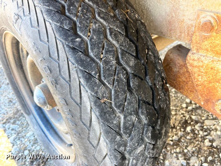 image for item MW9463 Ingersoll Rand 825  air compressor