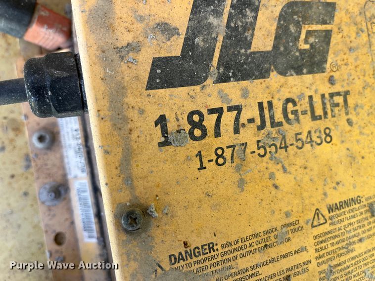 image for item MW9465 2013 JLG 2630 ES  scissor lift