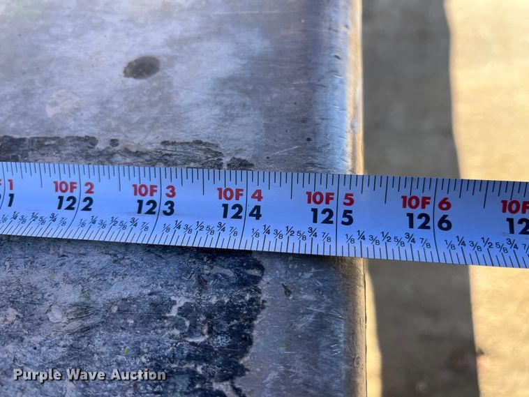 image for item MW9465 2013 JLG 2630 ES  scissor lift