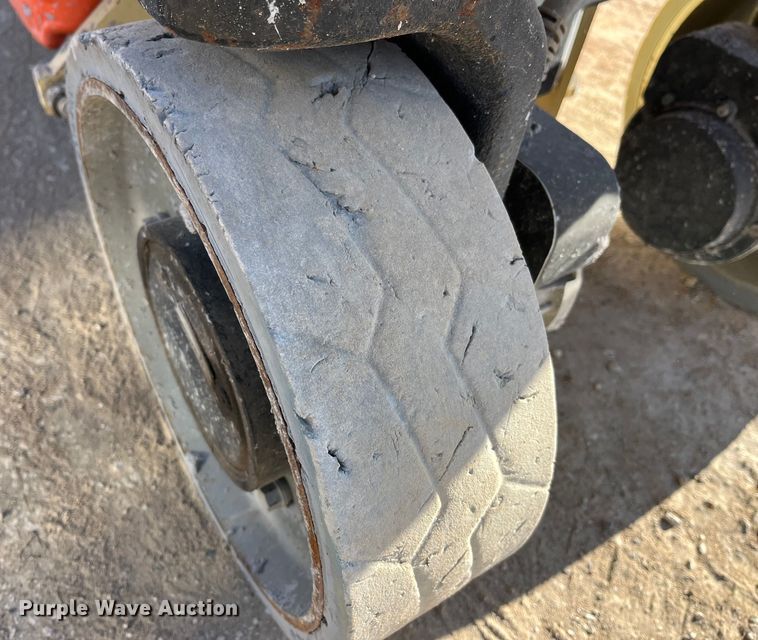 image for item MW9465 2013 JLG 2630 ES  scissor lift