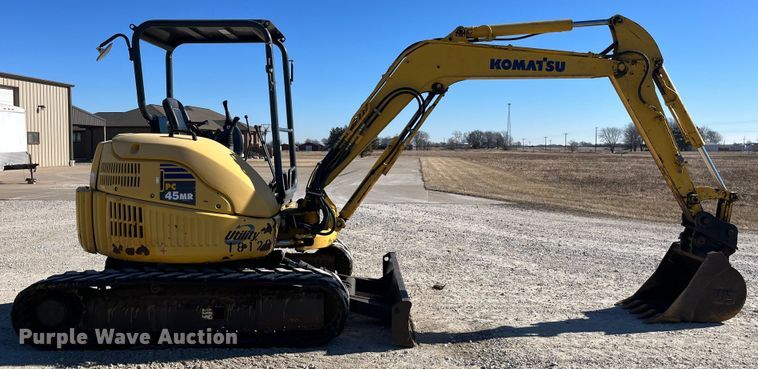 image for item MW9473 2003 Komatsu PC45MR-1F  mini excavator