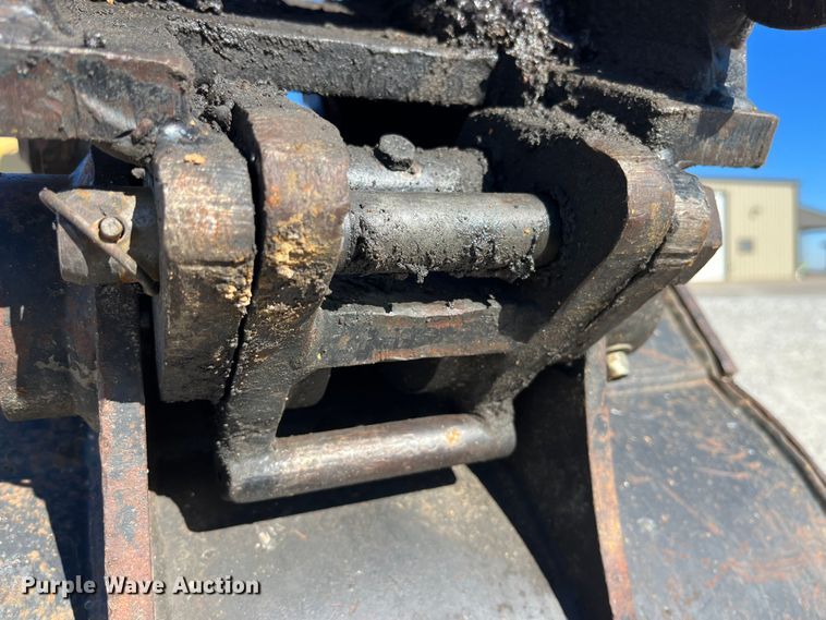 image for item MW9473 2003 Komatsu PC45MR-1F  mini excavator