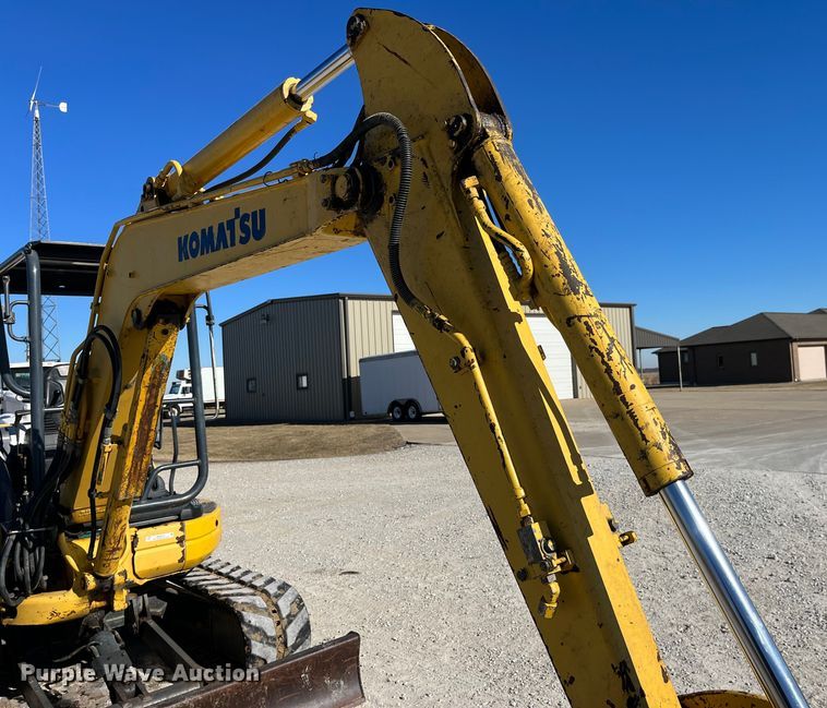image for item MW9473 2003 Komatsu PC45MR-1F  mini excavator