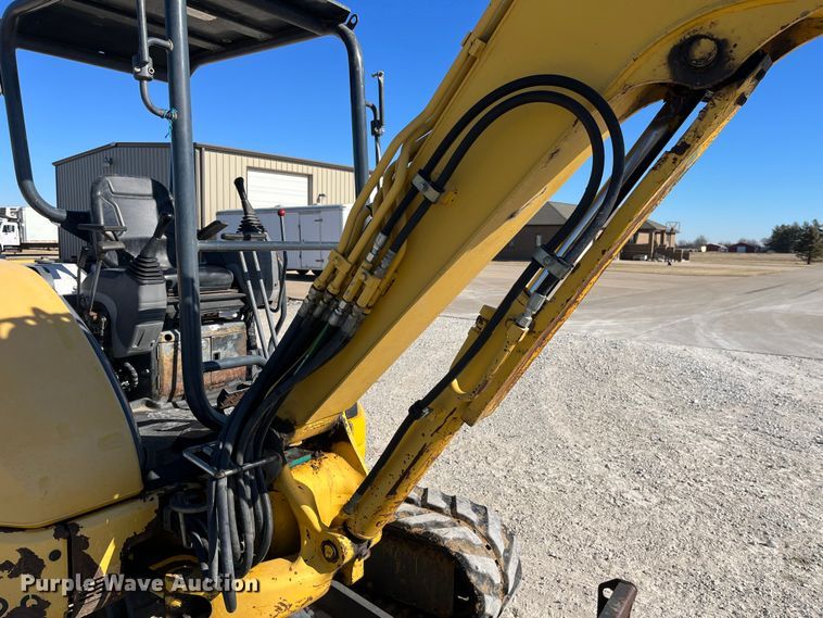 image for item MW9473 2003 Komatsu PC45MR-1F  mini excavator