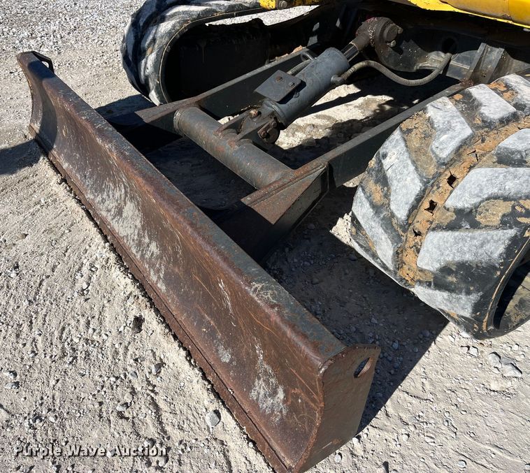 image for item MW9473 2003 Komatsu PC45MR-1F  mini excavator