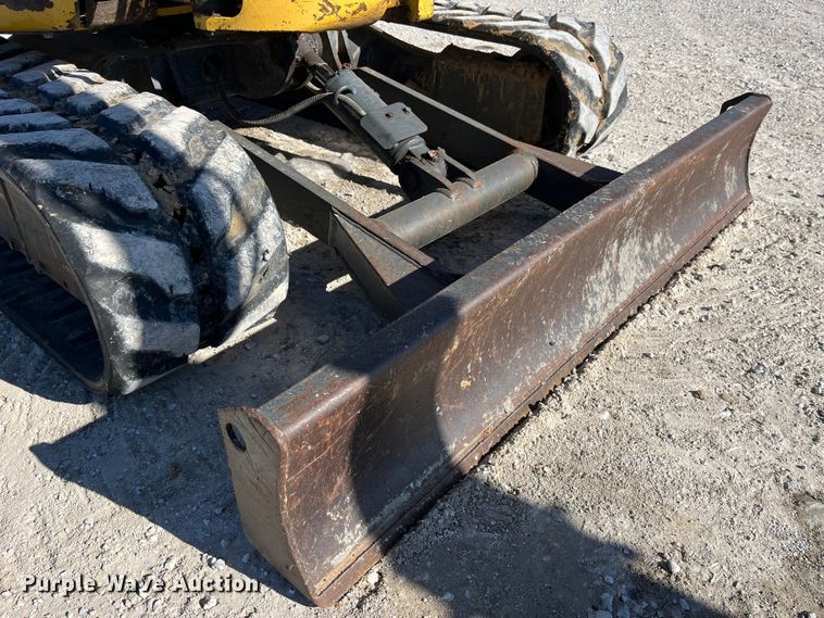 image for item MW9473 2003 Komatsu PC45MR-1F  mini excavator