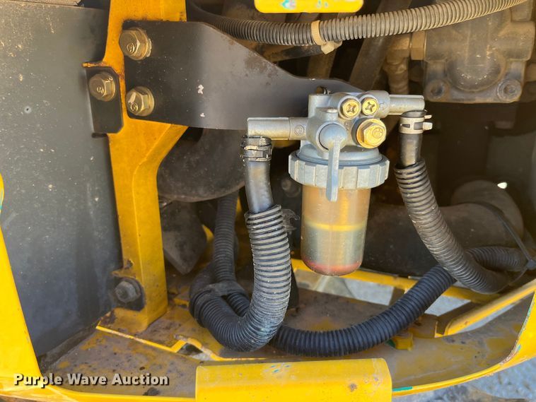 image for item MW9473 2003 Komatsu PC45MR-1F  mini excavator