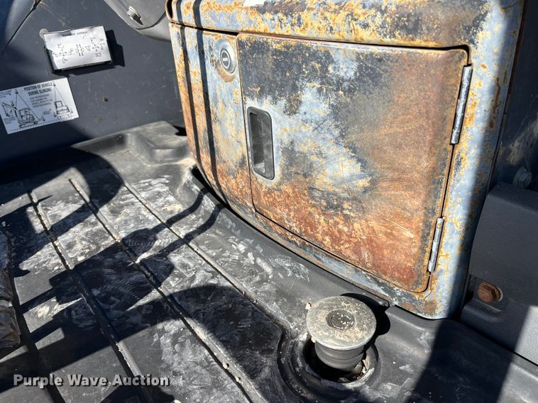 image for item MW9473 2003 Komatsu PC45MR-1F  mini excavator